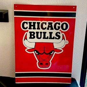 CHICAGO BULLS Rare Vintage Metal Wall Sign  1989 Basketball Collectible